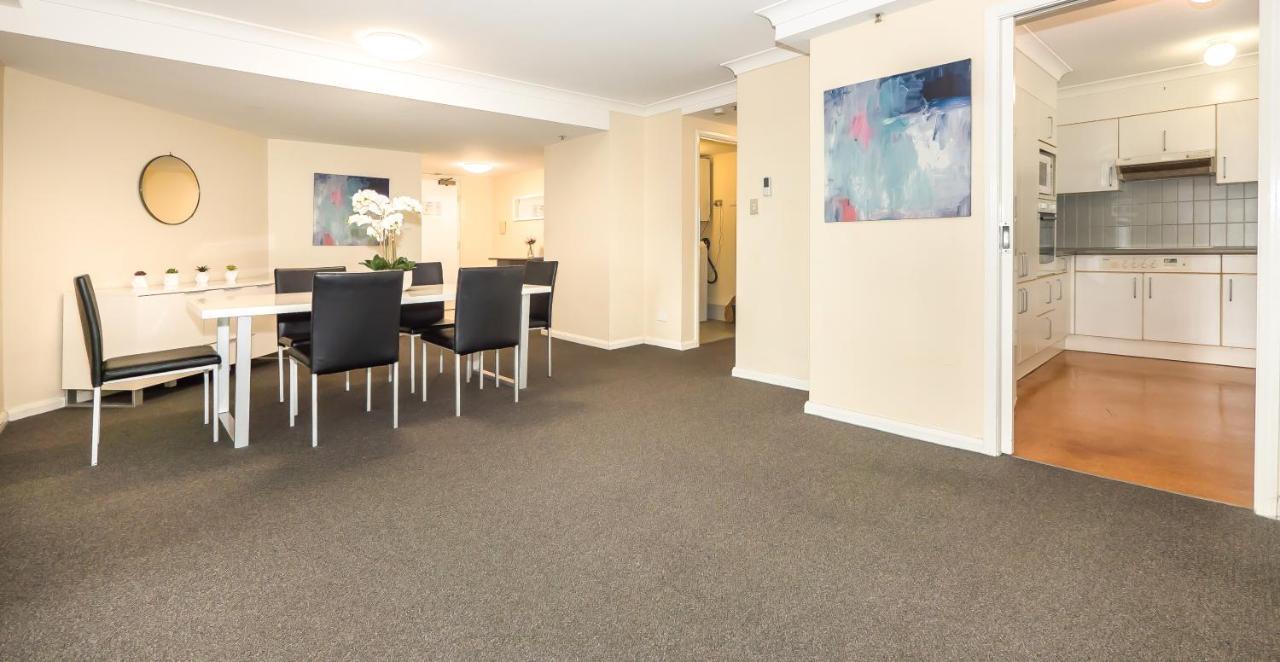 Victoria Square Apartments Голд-Кост Экстерьер фото