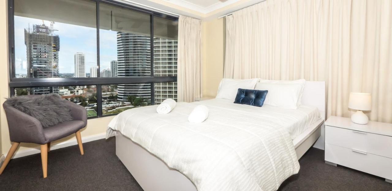 Victoria Square Apartments Голд-Кост Экстерьер фото